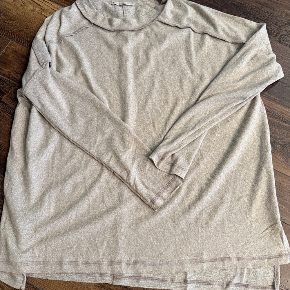 Zenana Outfitters Beige Long Sleeve Blouse